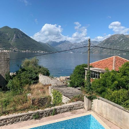 Apartment With Swimmingpool, Seaview And Large Terrace, 1St Floor, Min 2 Persons Dobrota Exterior photo